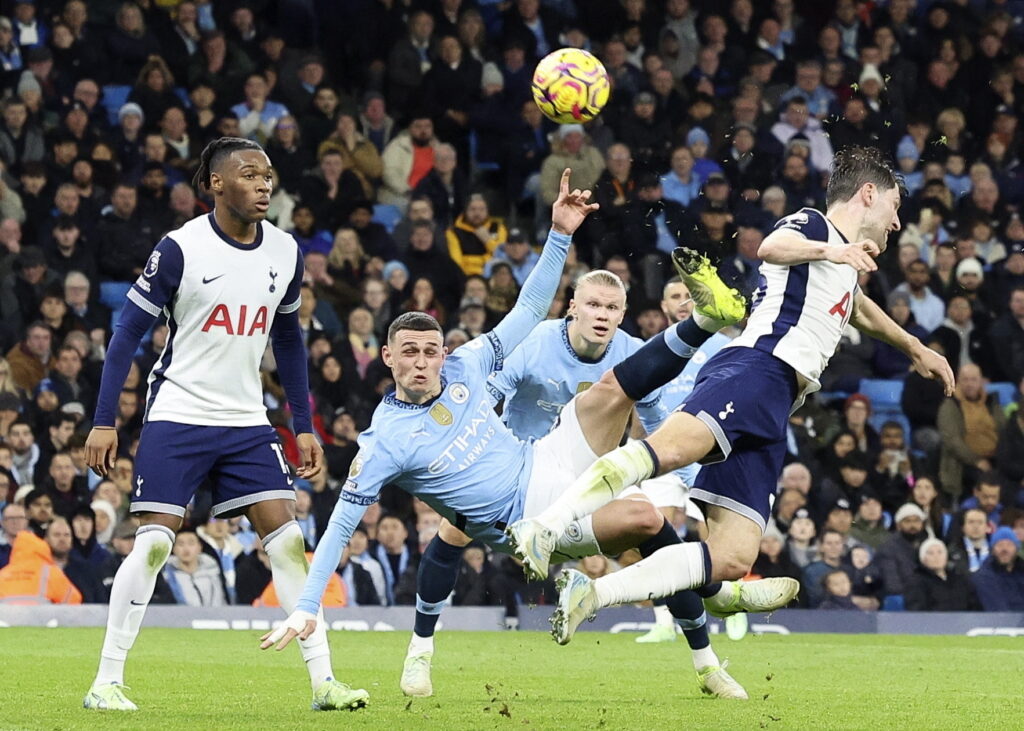 V Premium Manchester City Tottenham